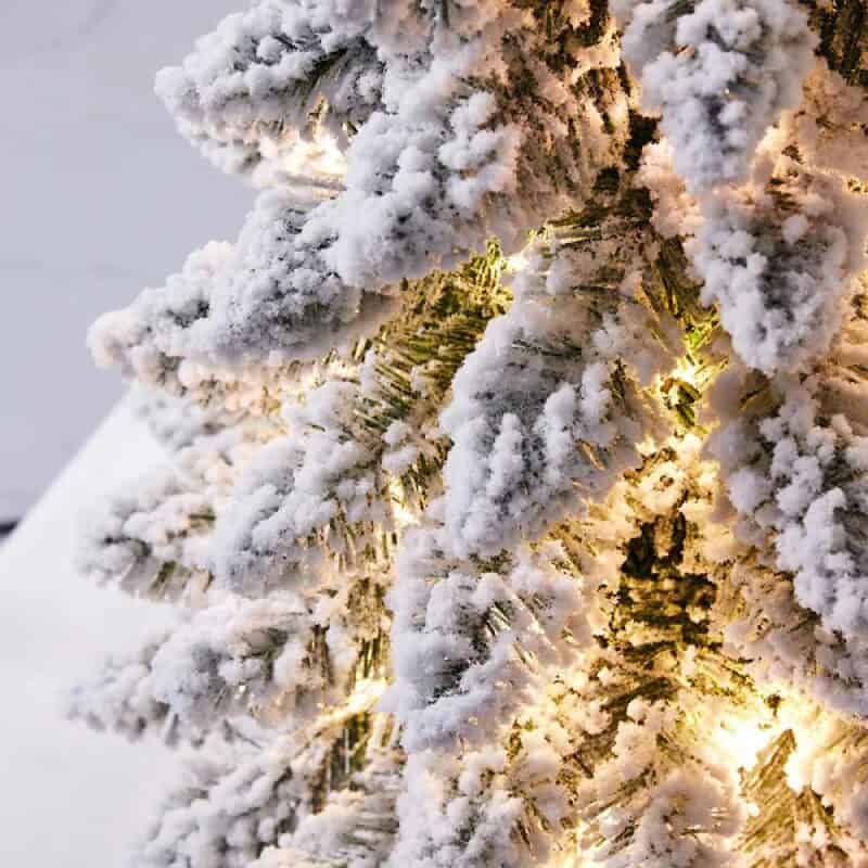 Arbre Enneigé Lumineux 2